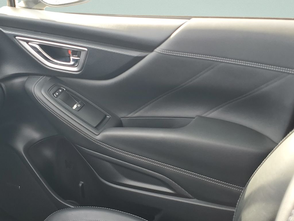 Used 2022 Silver Subaru Touring image 13