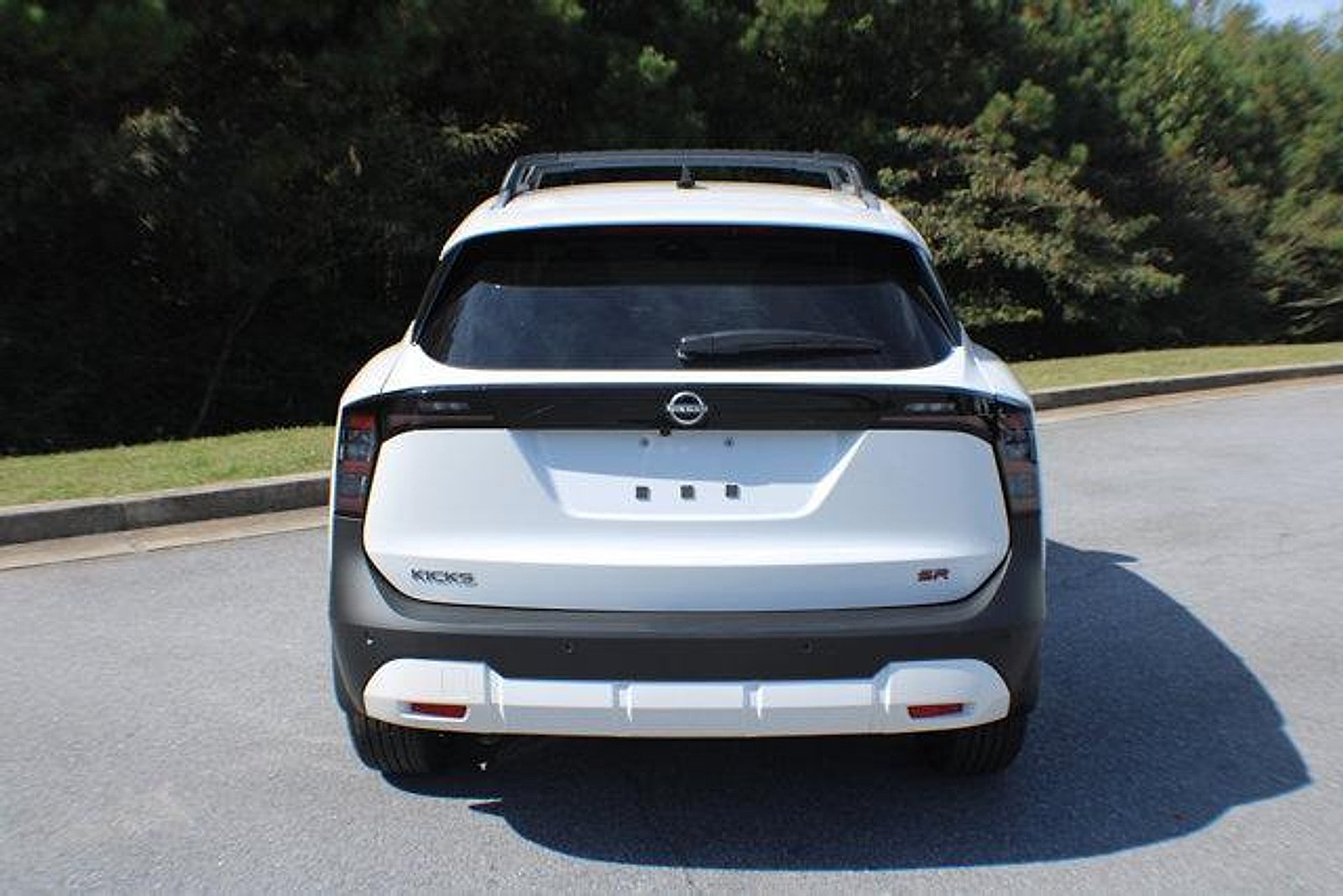 2026 Nissan KICKS SR - Photo 12