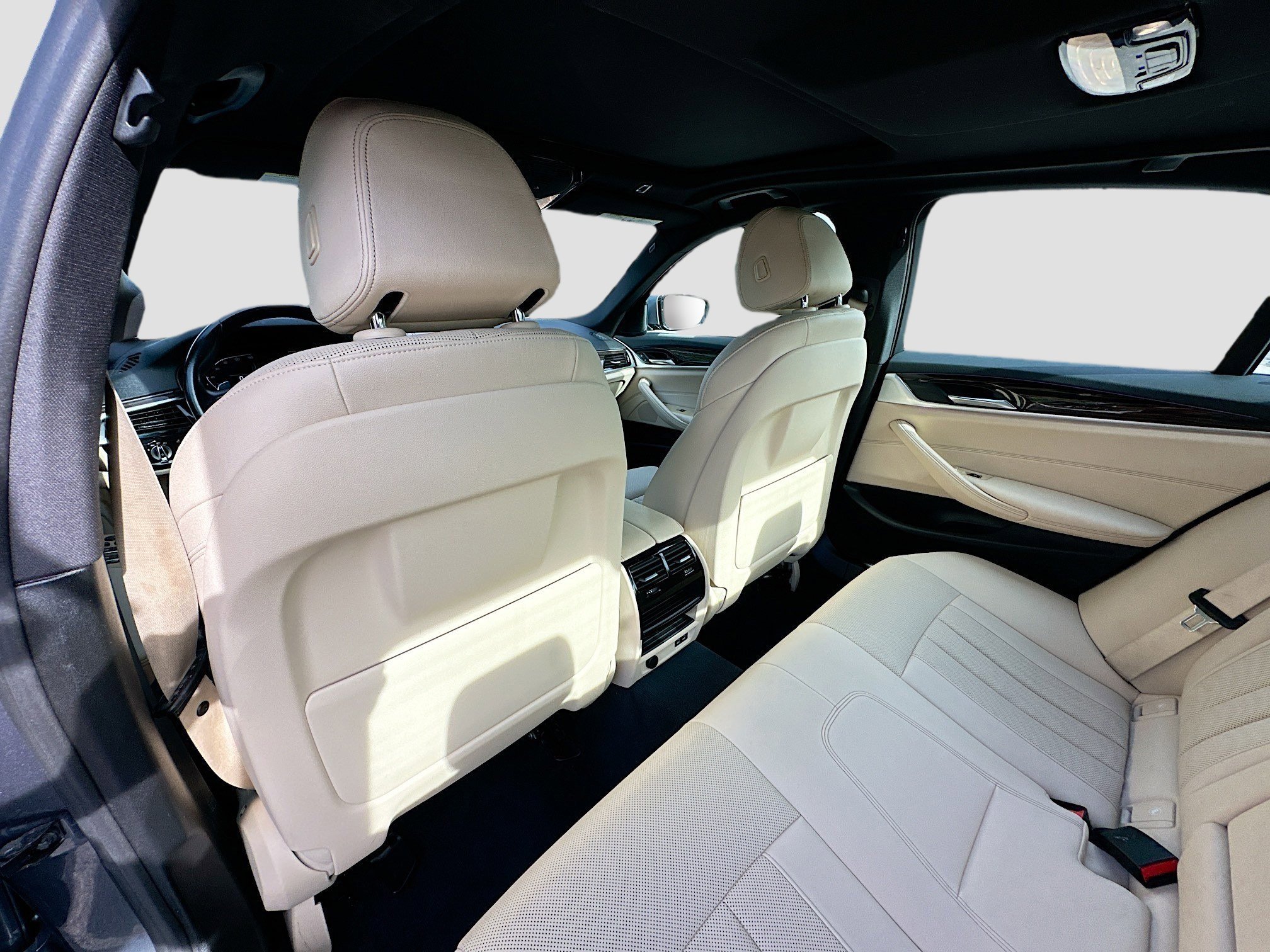 2022 BMW 5 Series 540i - Photo 27