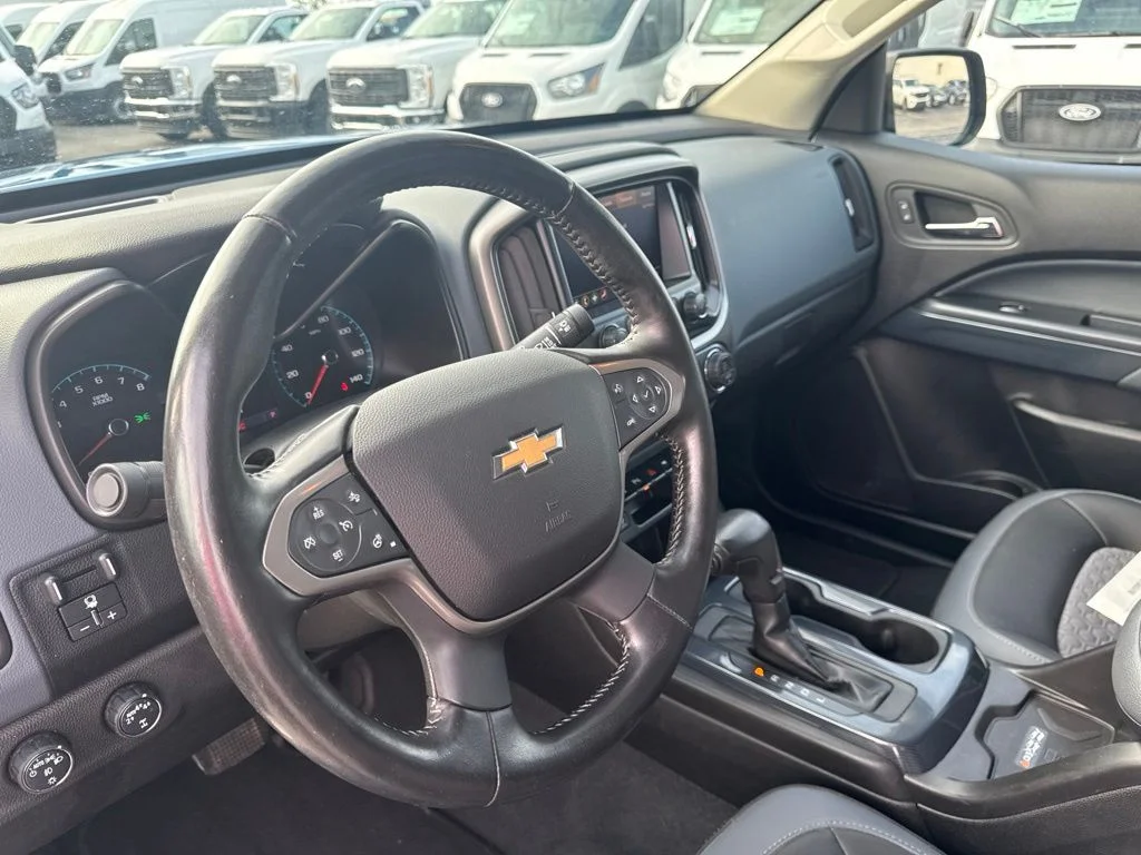 Used 2021 Blue Chevrolet Z71 image 11