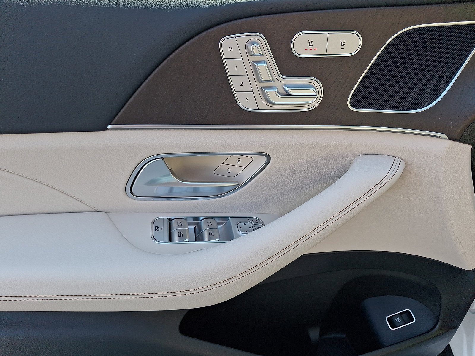 New 2027 Polar White Mercedes-Benz GLE 350 image 34