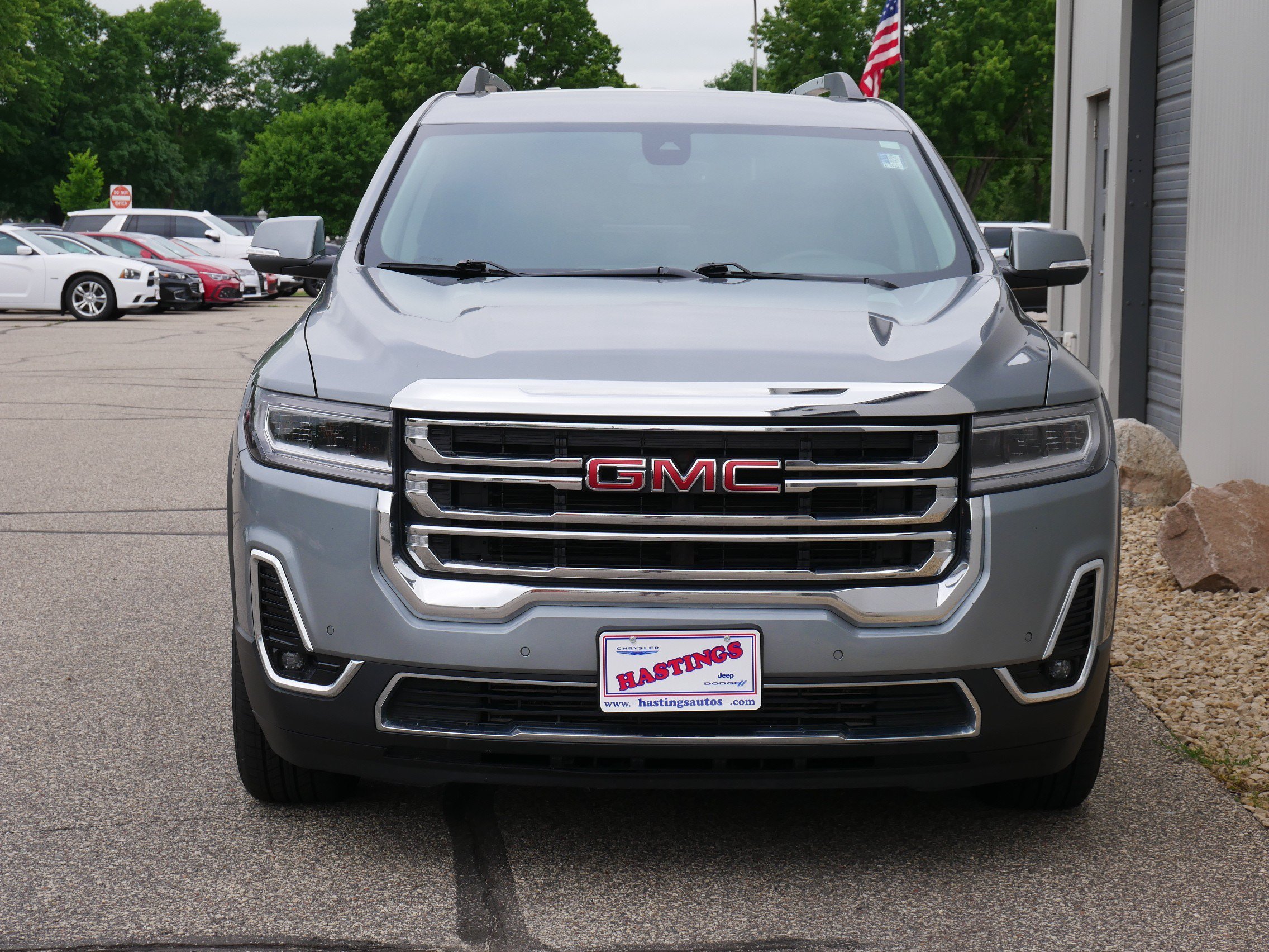 Certified Used 2023 Sterling Metallic GMC SLT image 8