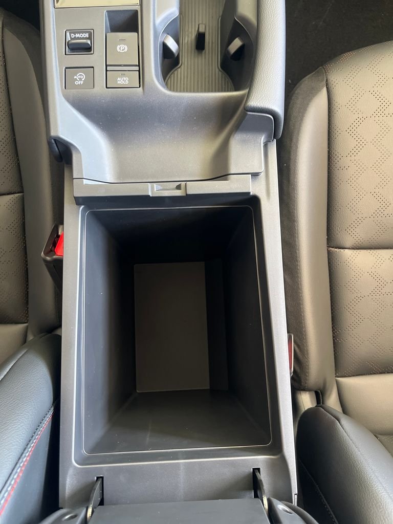 New 2026 Atlantic Gray Metallic / Super Black Two-tone Nissan SR image 22