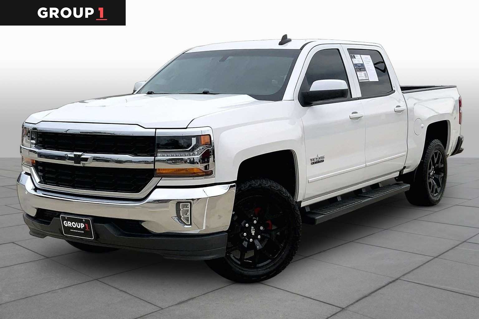 2017 Chevrolet Silverado 1500 LT Crew Cab Short Box's photo