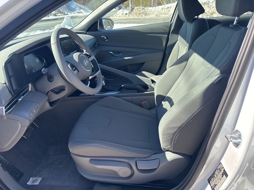 New 2026 White Hyundai SEL Sport image 7