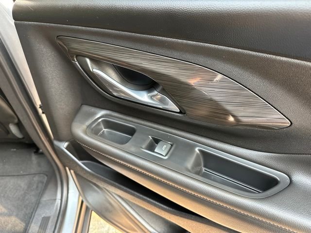 Used 2023 Sterling Metallic GMC SLT image 22