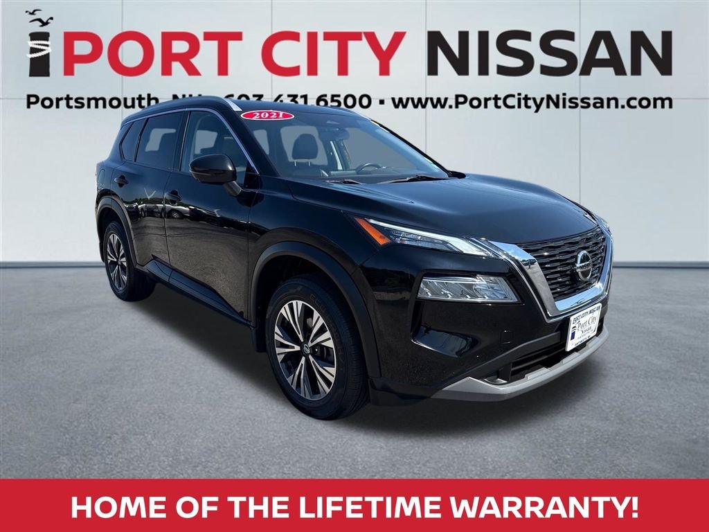 Used 2021 Super Black Nissan SV premium w/heated seats & panoramic roof image 1