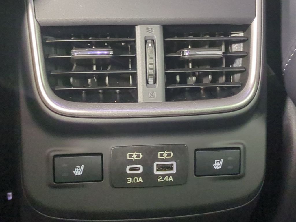 2025 Subaru Outback Limited - Photo 17