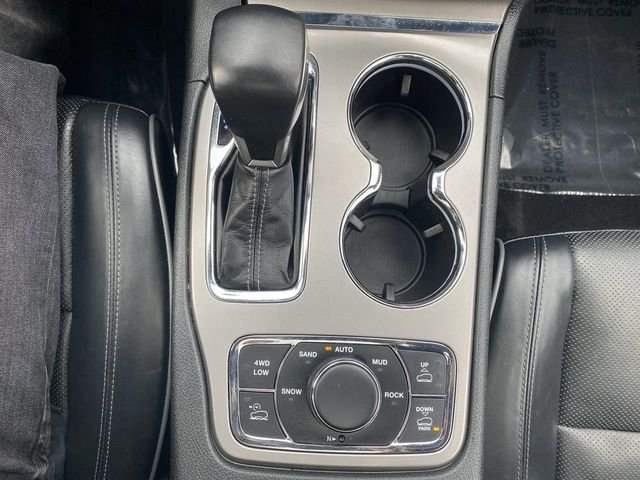 Used 2021 White Jeep Overland image 23