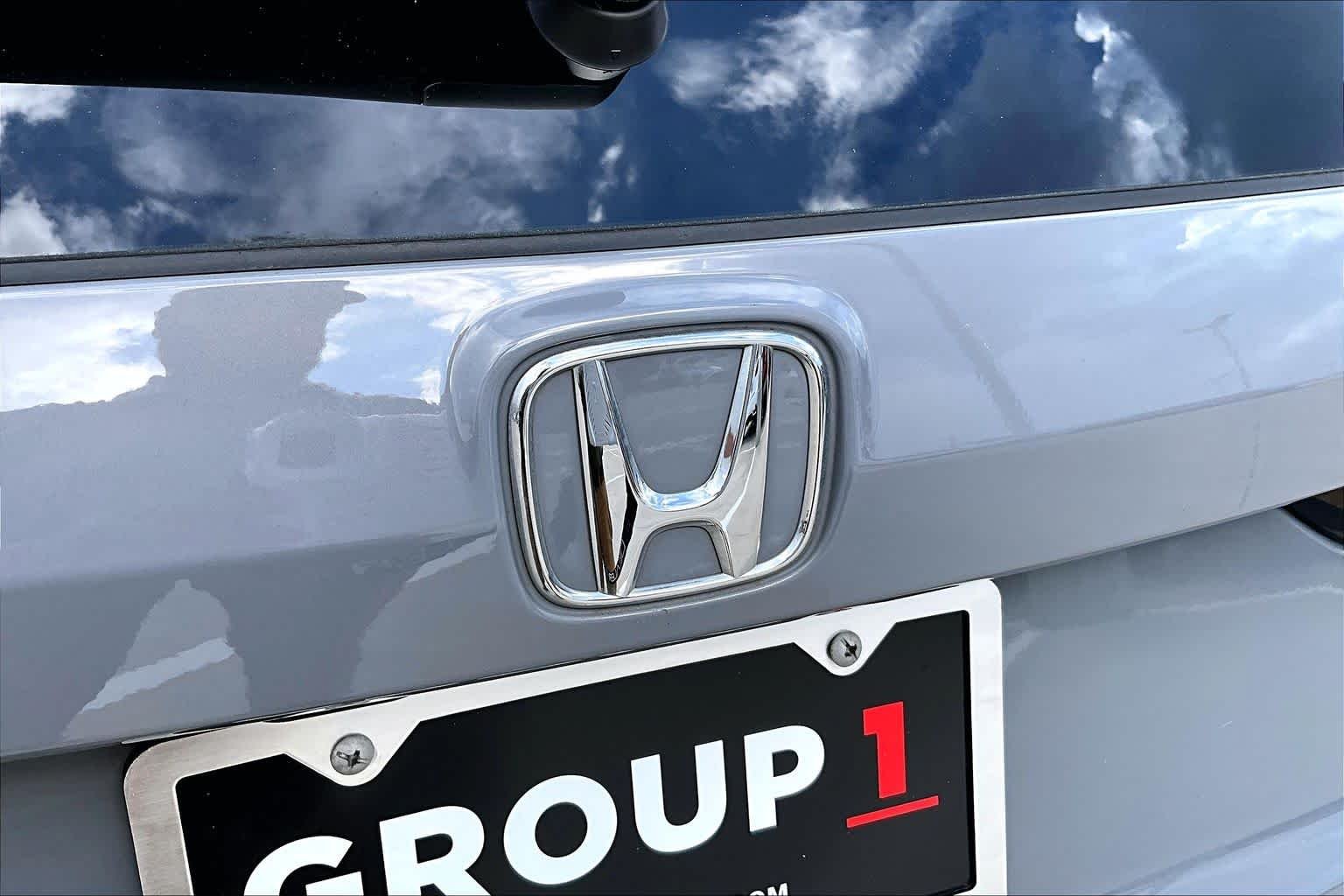 Used 2025 Urban Gray Pearl Honda EX-L image 31