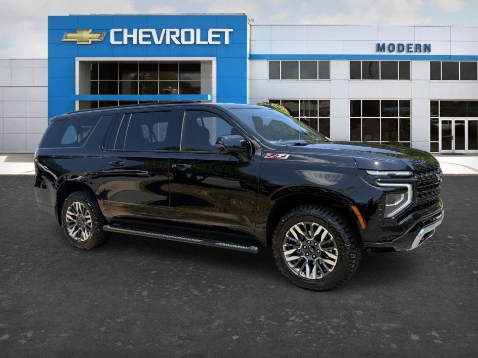 Used 2025 Black Chevrolet Z71 image 5