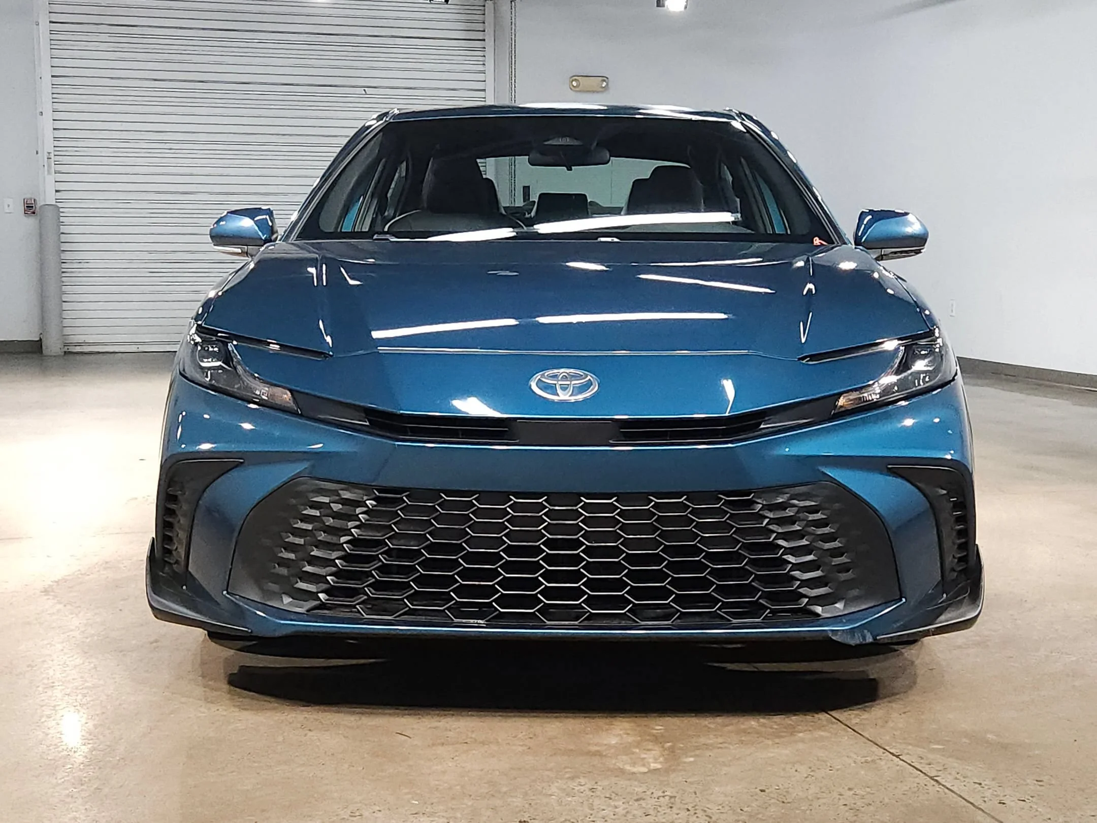 Used 2025 Ocean Gem Toyota SE image 2