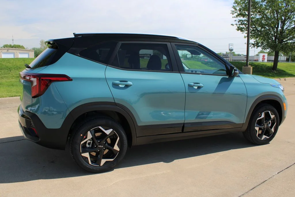 New 2026 Blue Kia S image 5