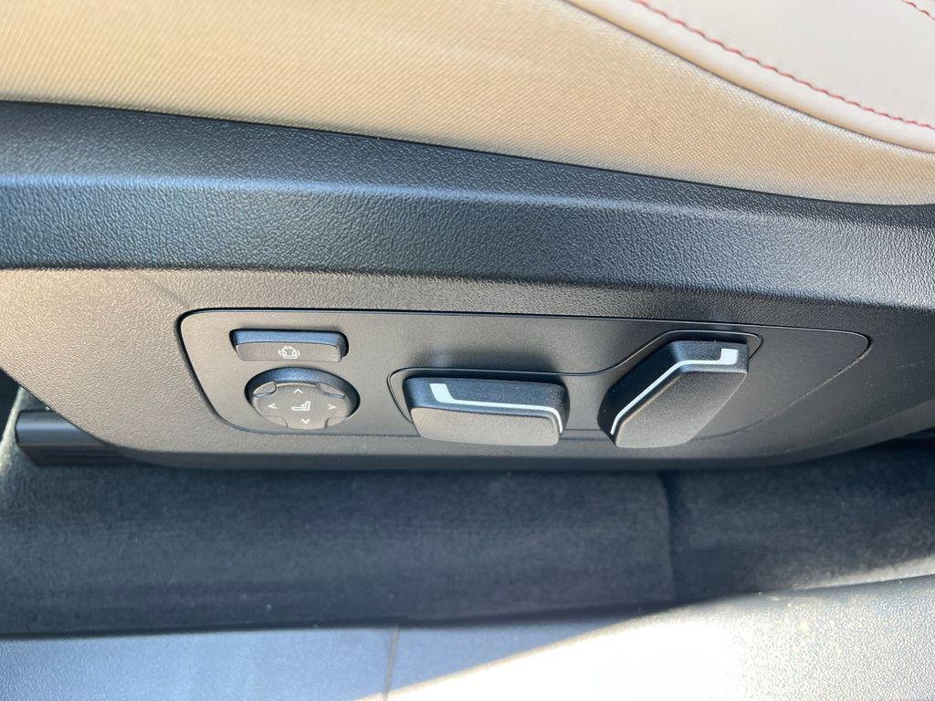 New 2026 Skyscraper Grey Metallic BMW 30 xDrive image 7