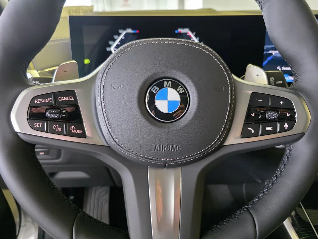 New 2026 Alpine White BMW sDrive40i image 21