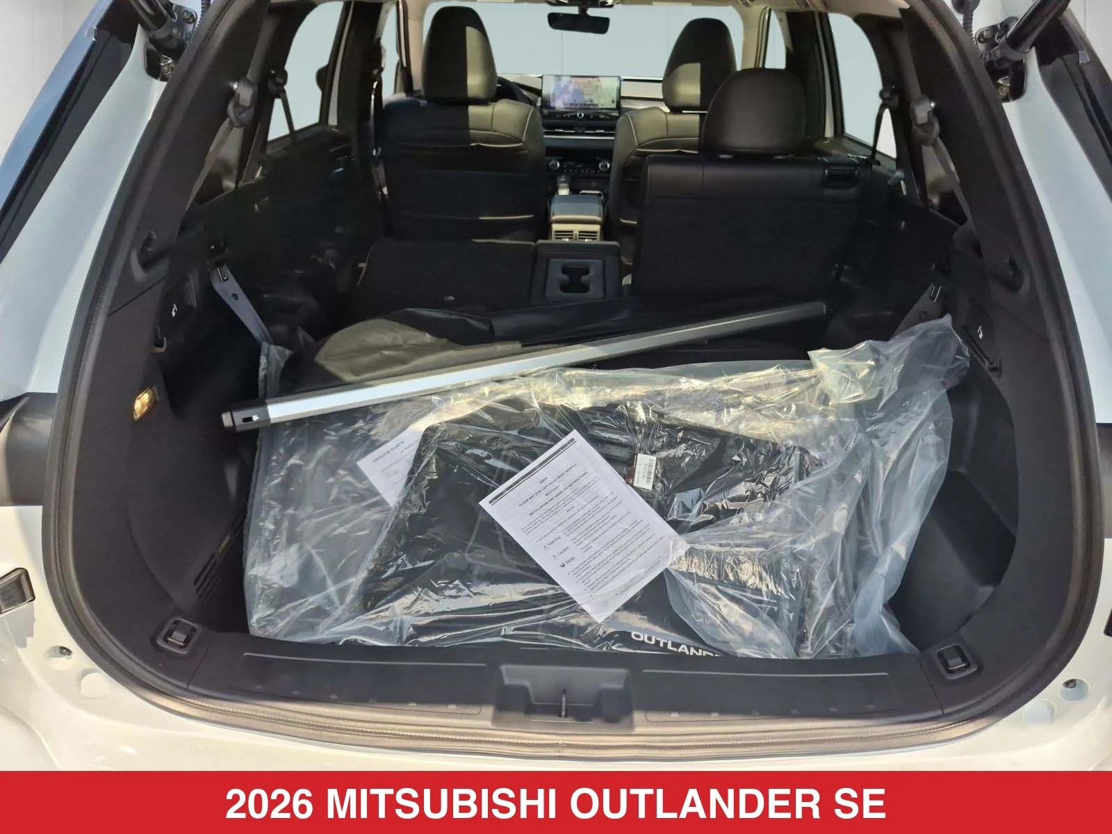 New 2026 White Mitsubishi SE image 25