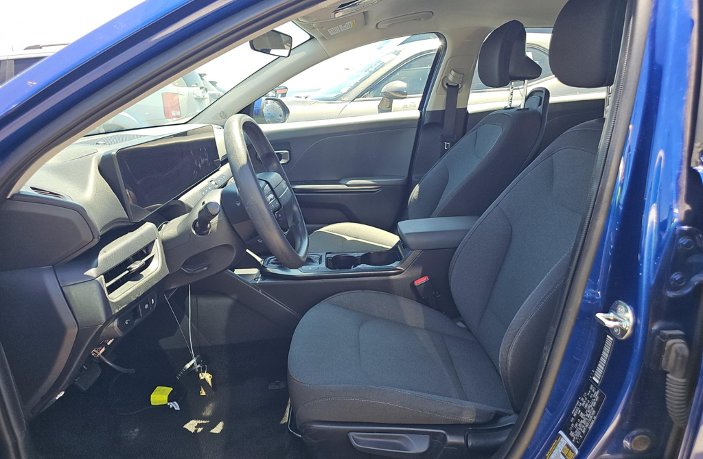 Used 2025 Blue Kia LXS image 8