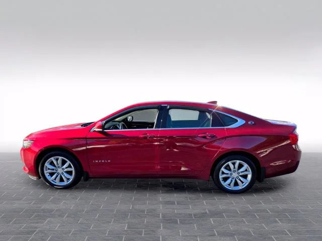 Used 2019 CAJUN RED TINTCOAT Chevrolet LT image 4