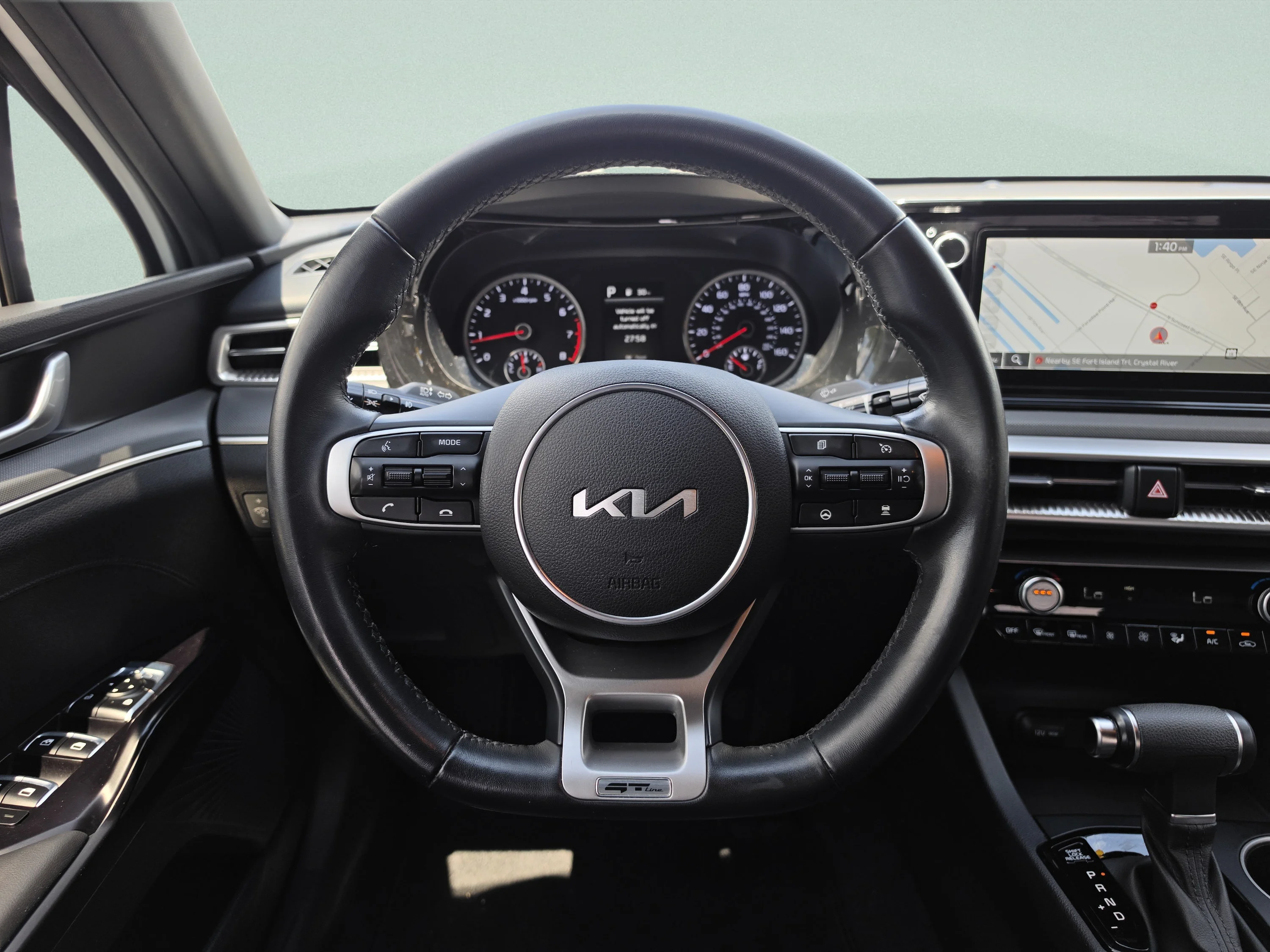 Used 2024 Glacial White Pearl Kia GT-Line image 19
