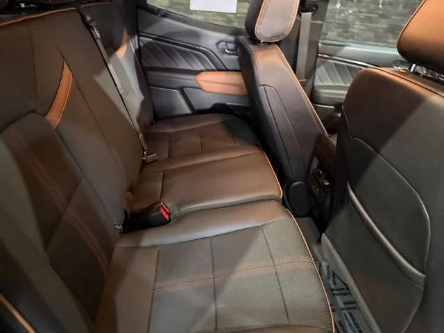 Used 2023 Onyx Black GMC AT4 image 33