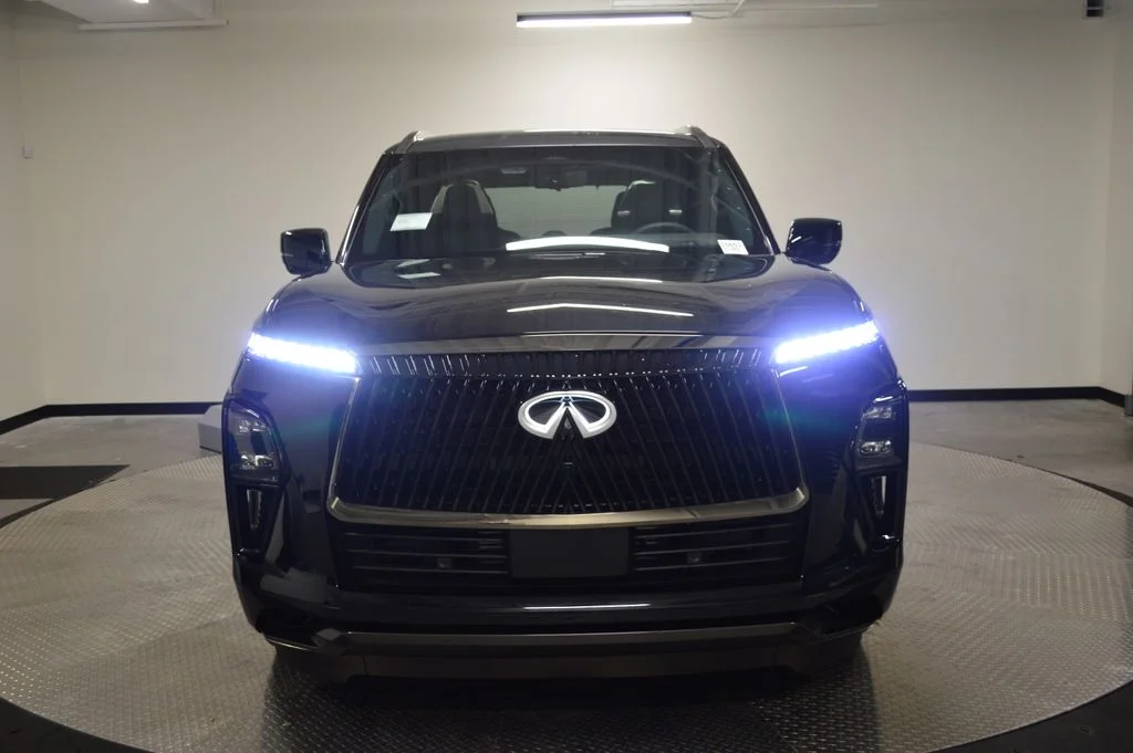 New 2026 Black / Graphite INFINITI AUTOGRAPH image 10