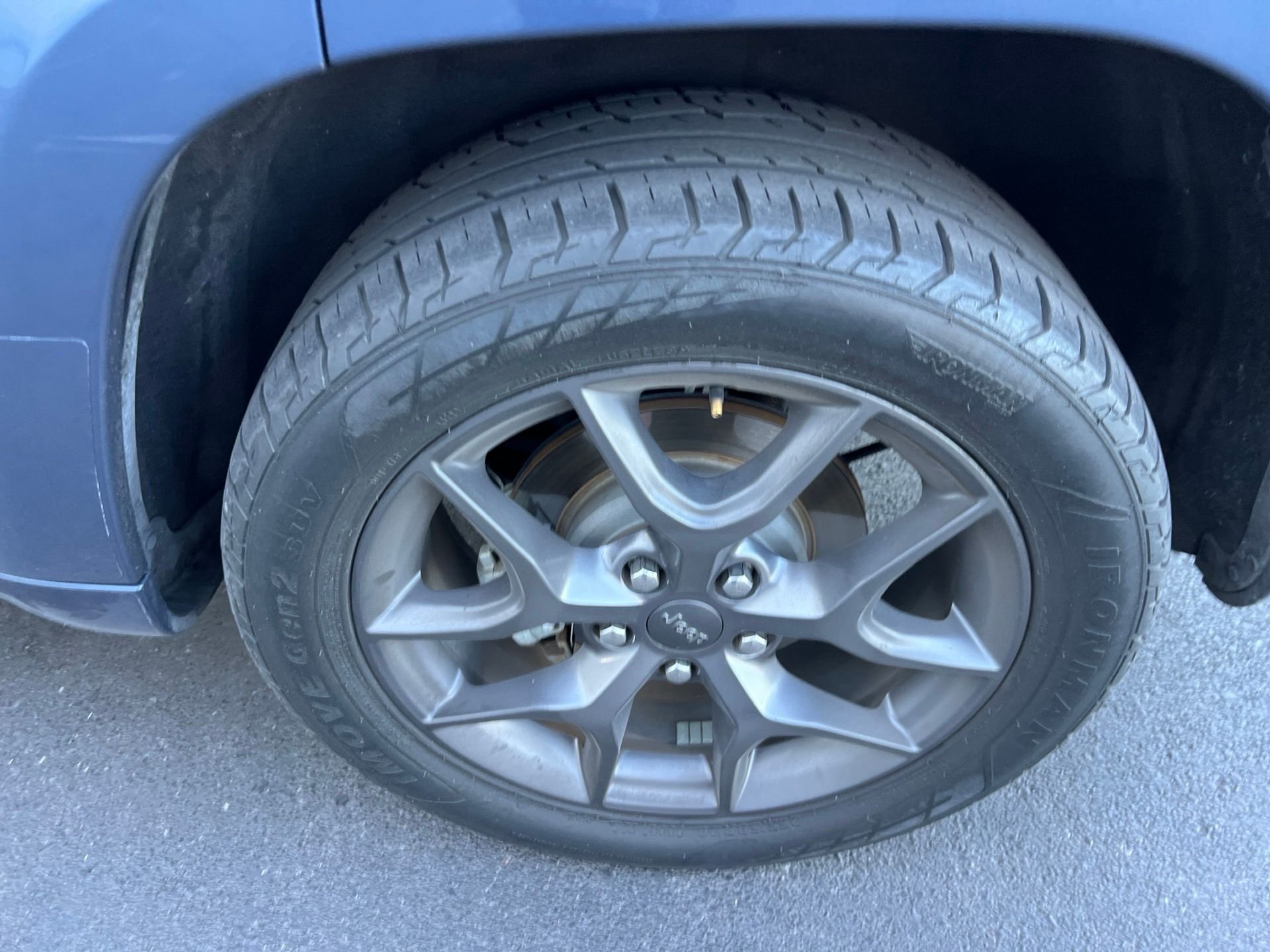Used 2019 Blue Jeep Limited image 11