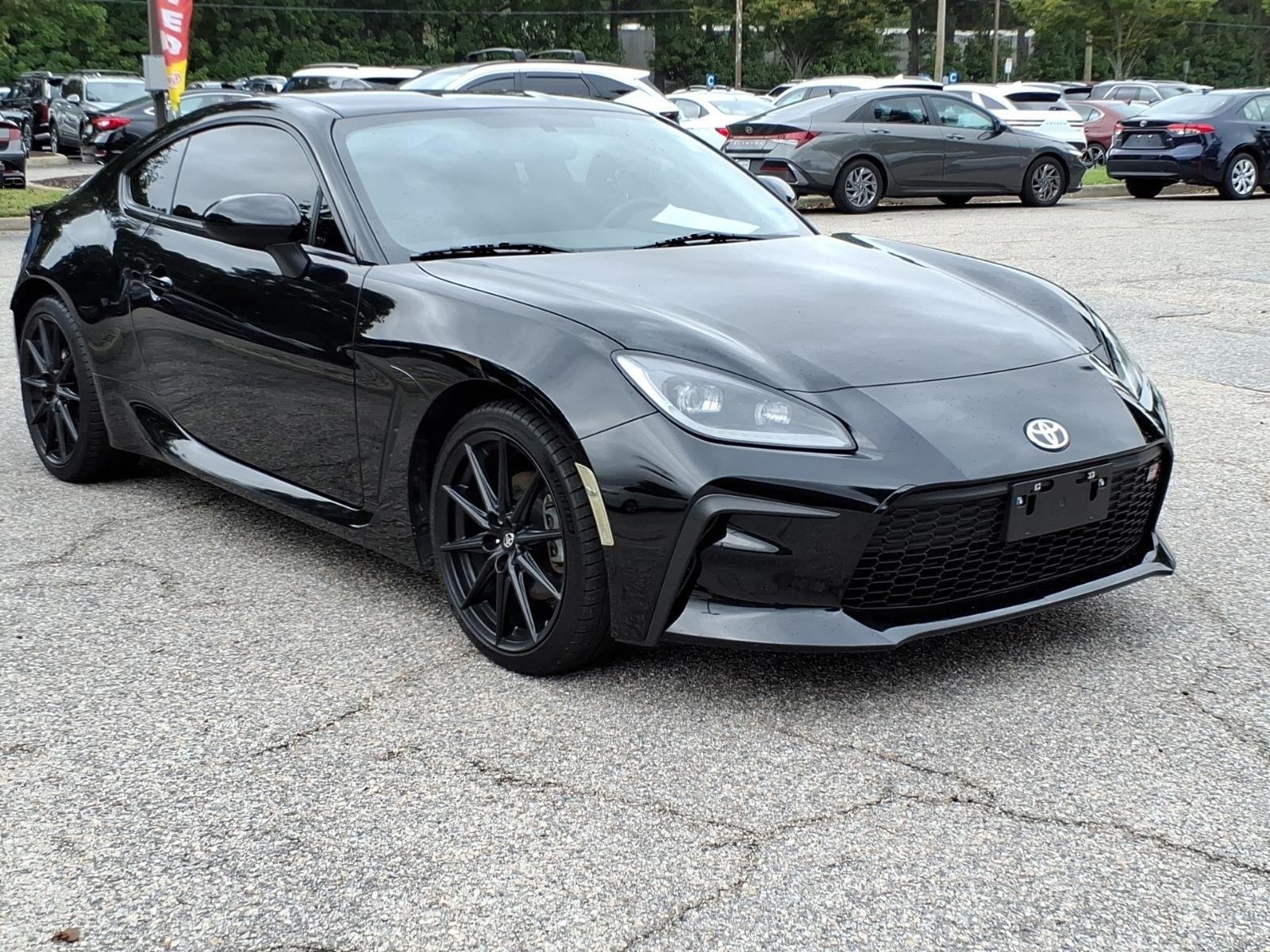 Used 2023 Raven Toyota Premium image 5