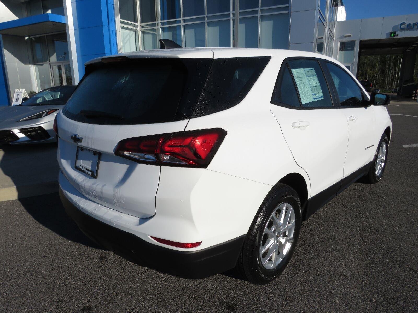 Used 2024 Summit White Chevrolet LS image 6