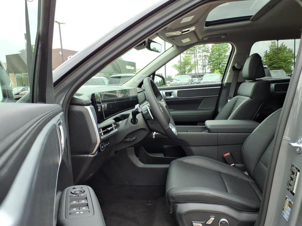 New 2026 Gray Hyundai Limited FWD image 14