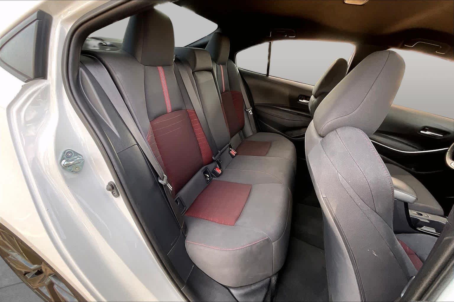 Used 2025 Ice Cap Toyota SE image 18