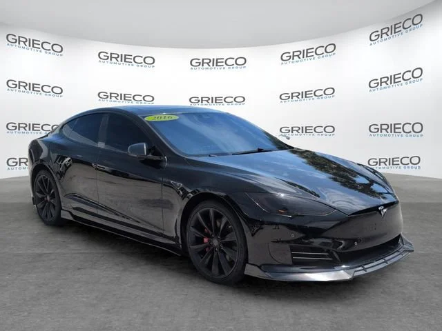 2016 Tesla Model S P90D's photo