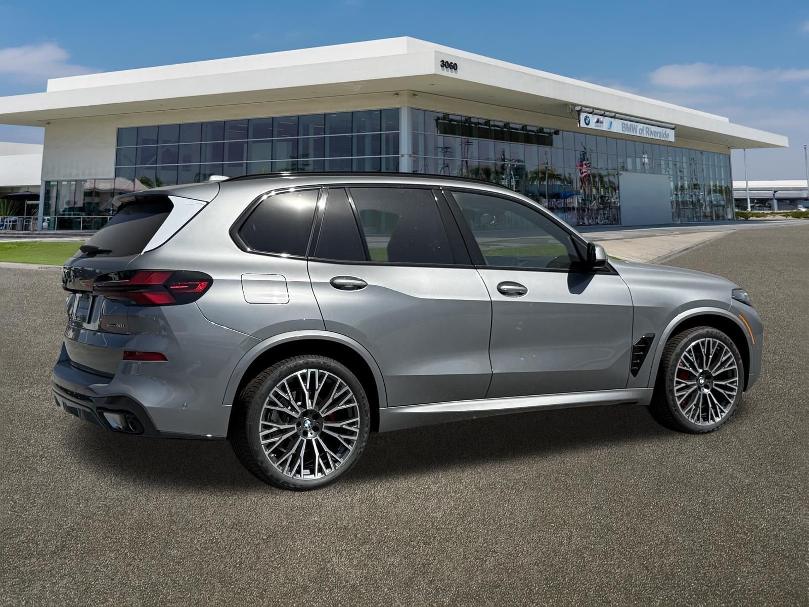 New 2026 Skyscraper Grey Metallic BMW sDrive40i image 11