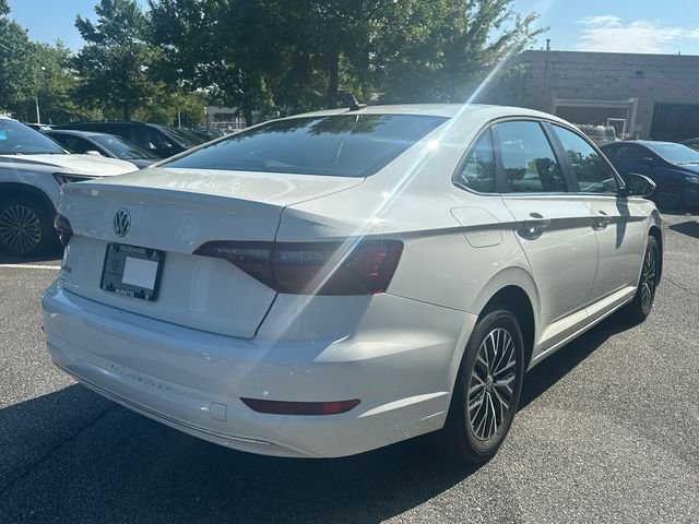 Certified Used 2020 White Volkswagen 1.4T SE image 5