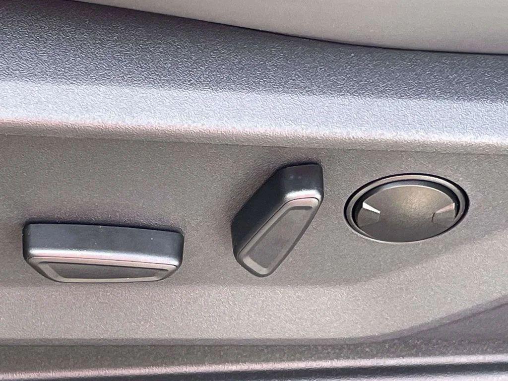 New 2026 Agate Black Metallic Ford Active image 13