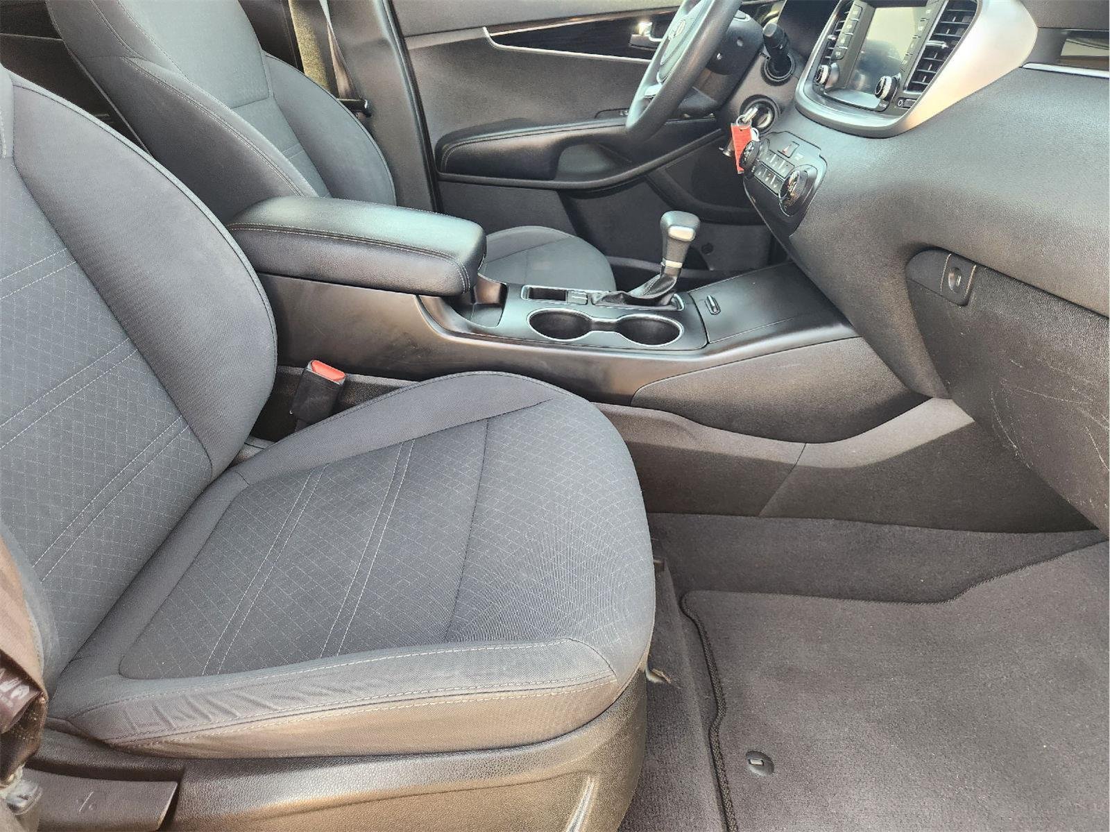 2020 Kia Sorento photo 14 of 33
