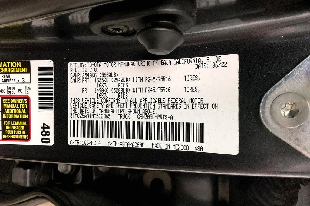 Used 2022 Gray Toyota SR5 image 40