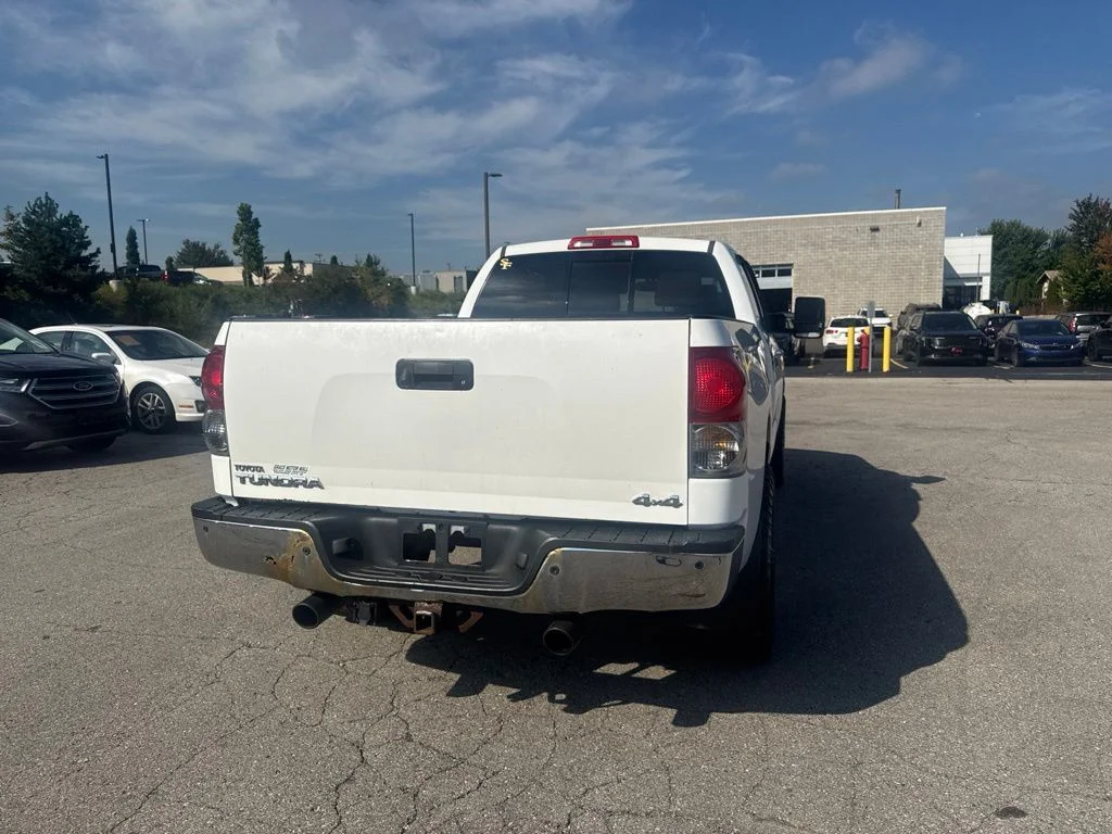 Used 2008  Toyota Limited image 16