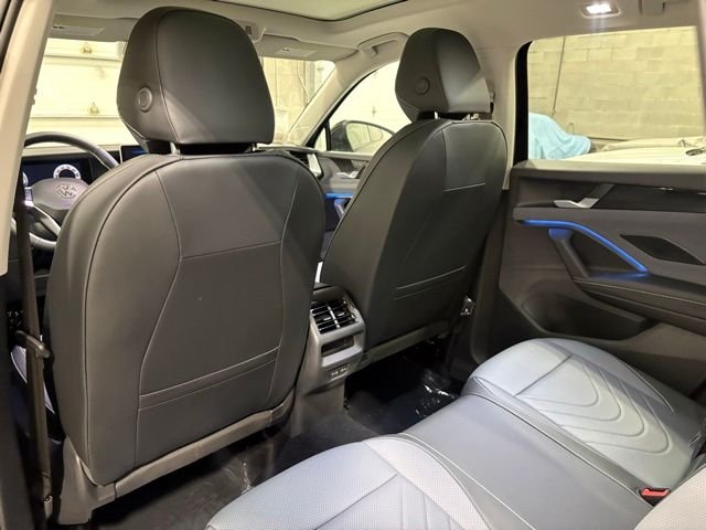 New 2026 Black Volkswagen 2.0T SE image 11