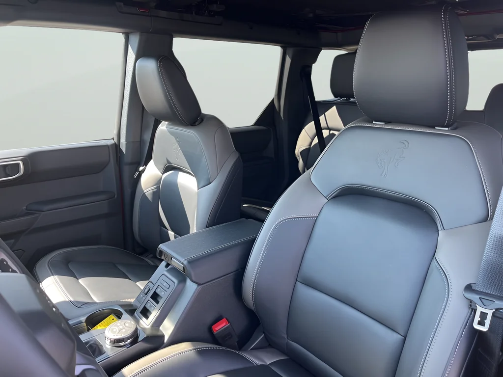 New 2026 Ruby Red Metallic Tinted Clearcoat Ford Outer Banks® image 14