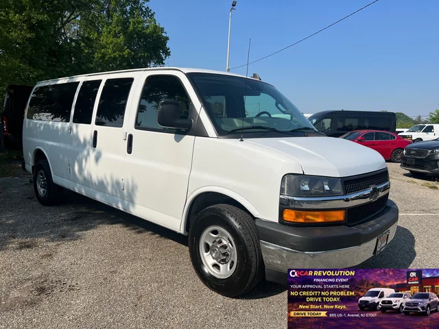 Pre-Owned 2020 Chevrolet Express Passenger LT 3500 155''