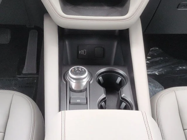 New 2026 Vapor Blue Metallic Ford Active image 21
