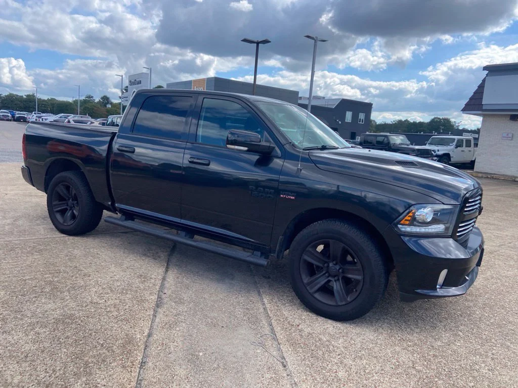 Used 2016 Black Ram Sport image 18