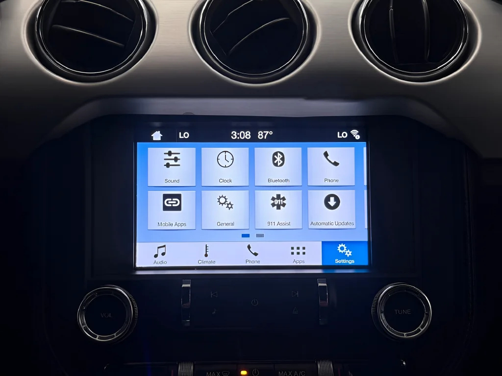 Used 2017 Gray Ford GT Premium image 17