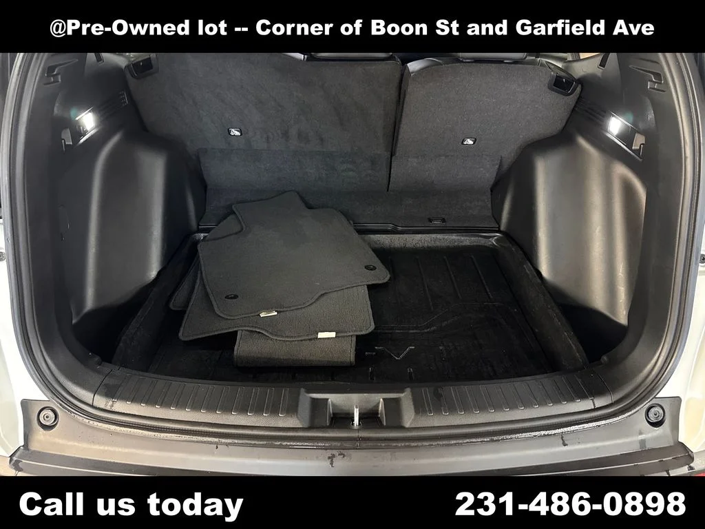 Used 2023  Honda EX-L image 27