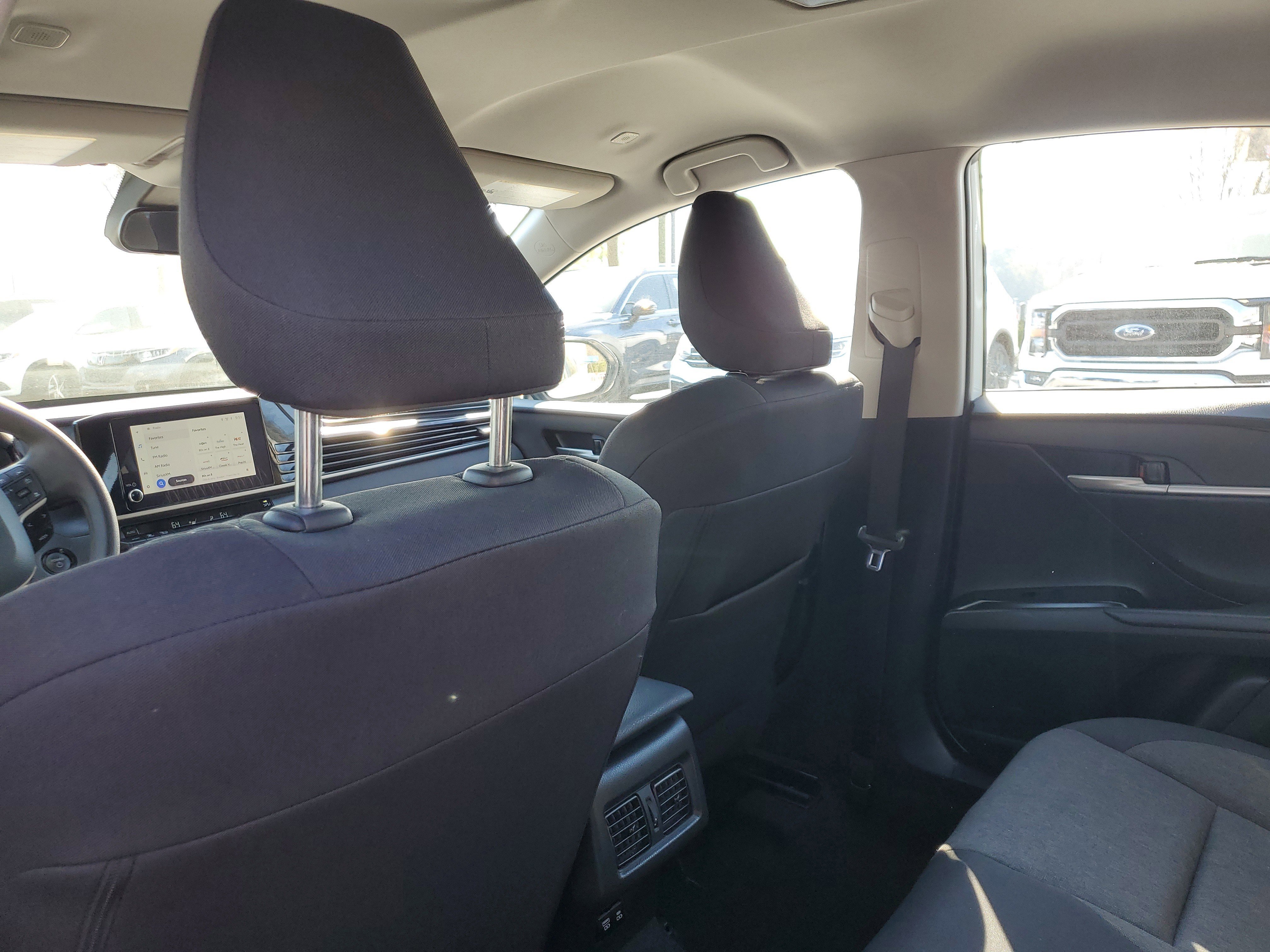 Used 2025 Ice Toyota LE image 11