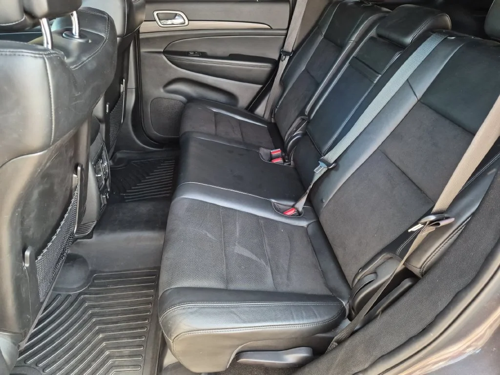 Used 2021 Gray Jeep Laredo X image 21