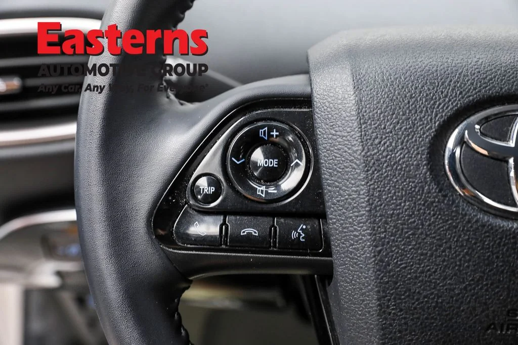 Used 2020 Gray Toyota XLE image 16