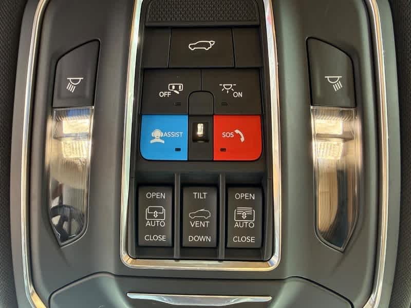 Used 2025 Baltic Gray Metallic Clearcoat Jeep Summit image 24