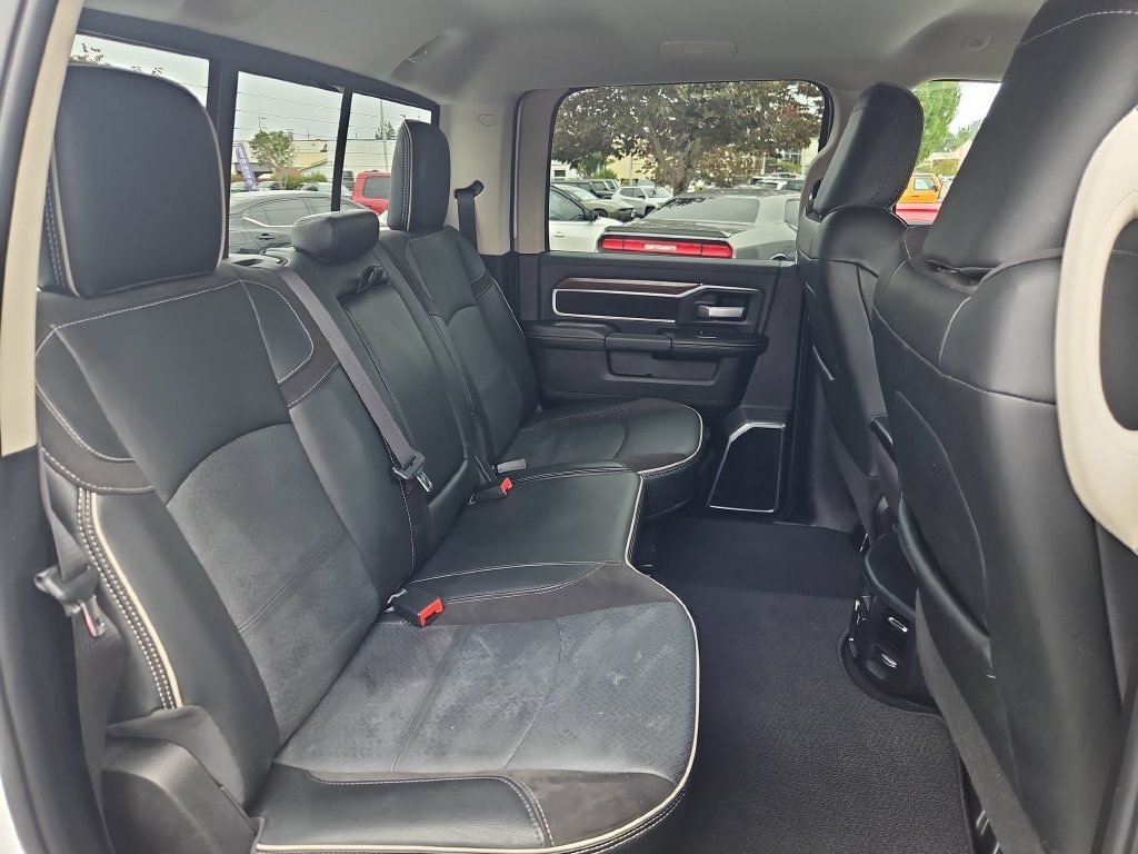 Used 2024 White Ram Laramie image 27