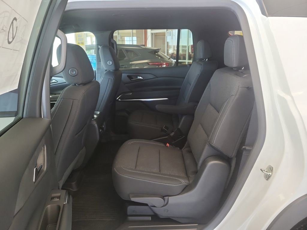 2026 Chevrolet Traverse LT - Photo 18